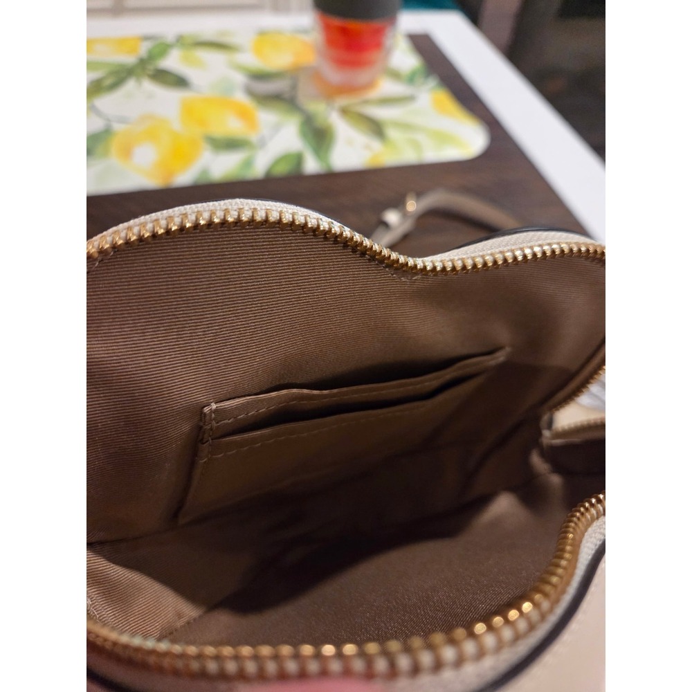 Coach Valentine 2024 Heart Crossbody Signature Coated Canvas Leather - Picture 8 of 10